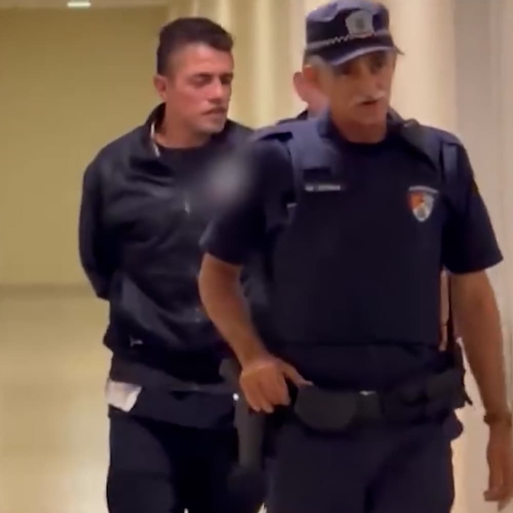 A man breaks into an apartment before attacking Jessica Soares, but she manages to flee in Baueri, Brazil, May 22,2026. He tried to rape her and was arrested. Note: Photo is a screenshot from a video. (Newsflash/NX)