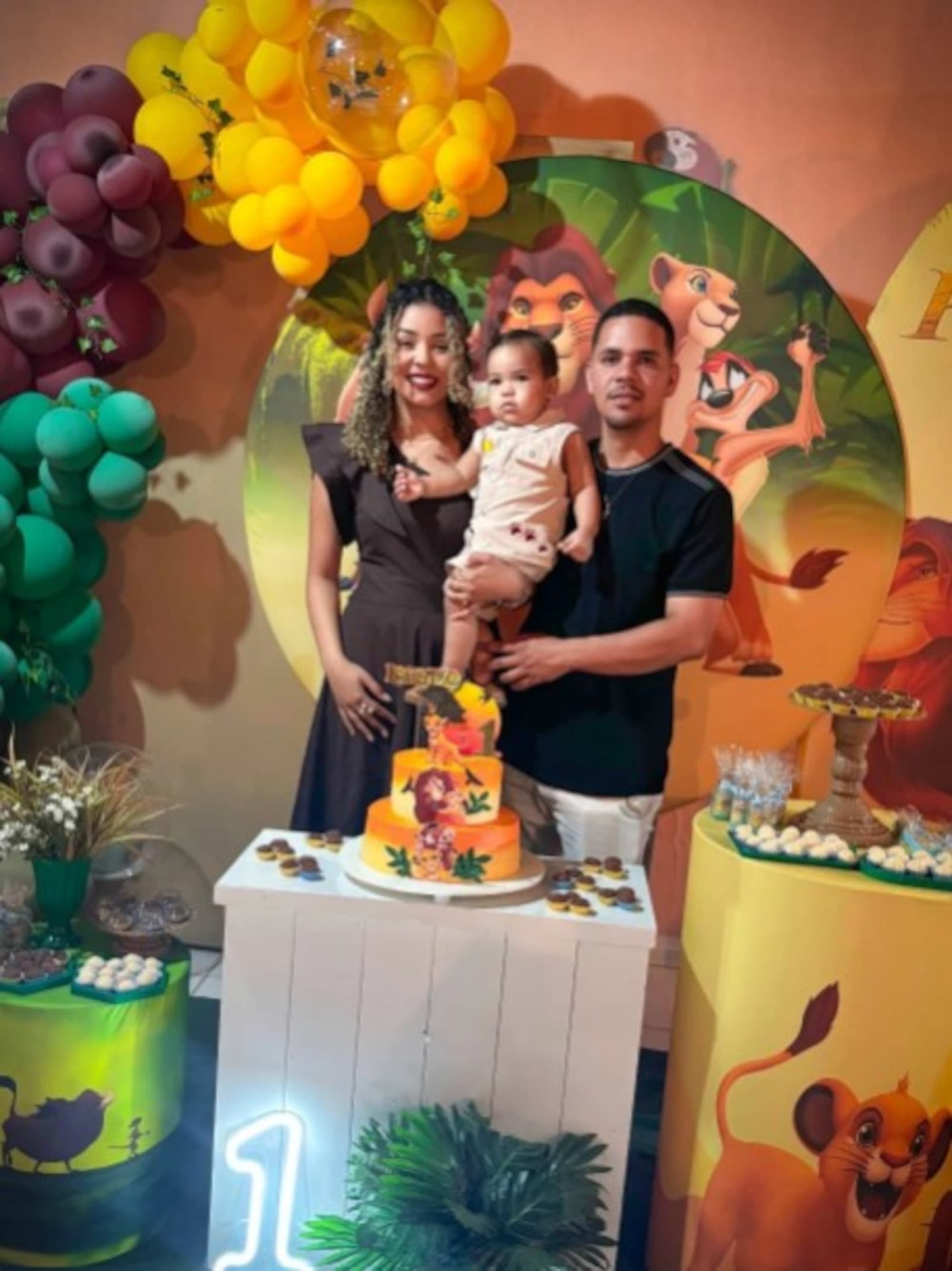 Family-Of-Four Killed In Head-On Crash As Toddler Becomes Sole Survivor