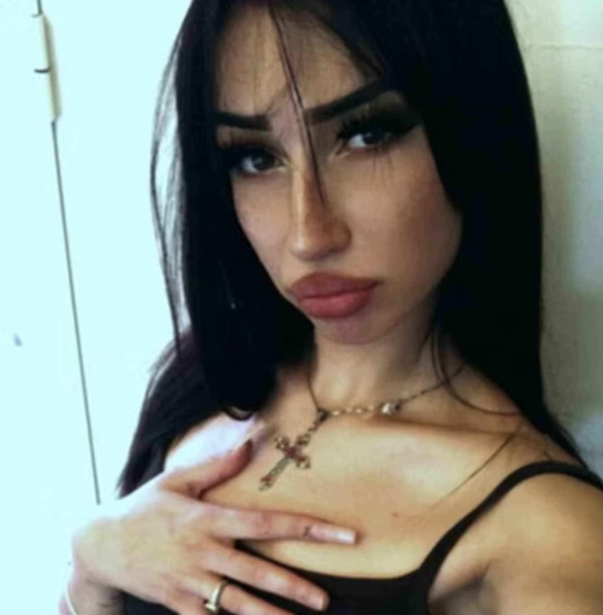 Maria Spinelli, 22, poses in undated photo. She was killed at a rave  in Aarau, Switzerland. Note: Private picture. (Newsflash/NX)