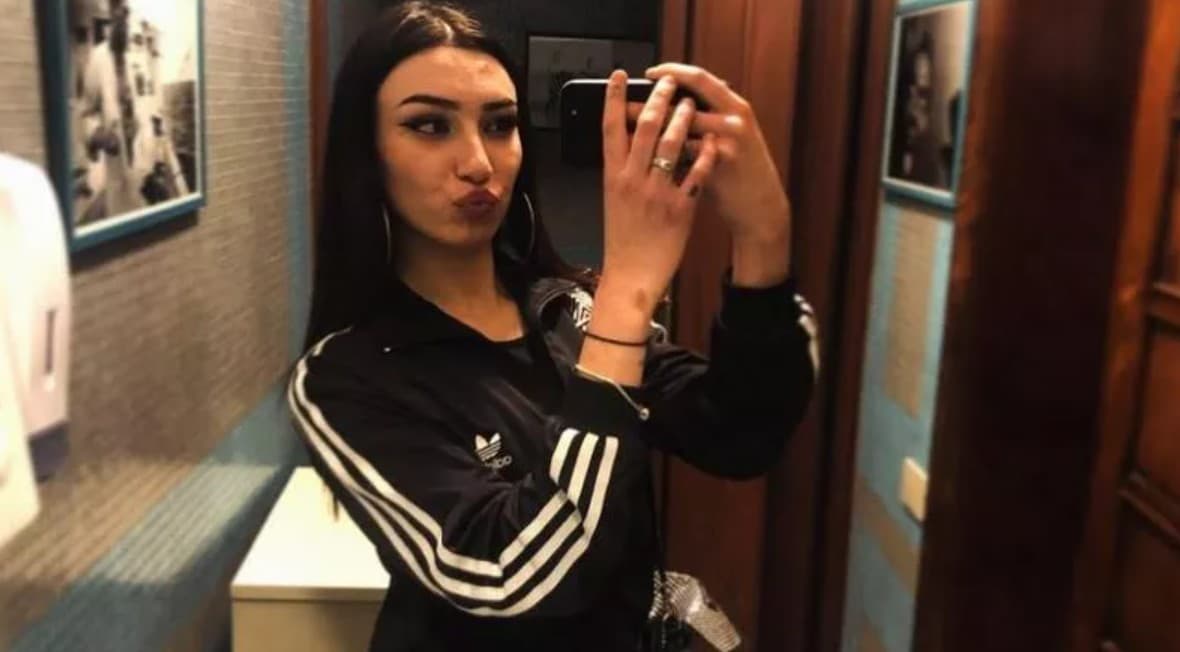Maria Spinelli, 22, poses in undated photo. She was killed at a rave  in Aarau, Switzerland. Note: Private picture. (Newsflash/NX)