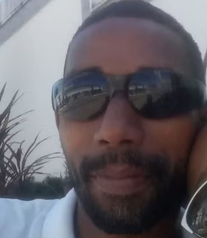 Picture shows Silas Santos Fontoura, 40,. He is accused of killing Benedita de Jesus Rodrigues, 59, and keeping her body inside the refrigerator in Sao Mateus, Brazil. Note: Private picture. (Newsflash/NX)