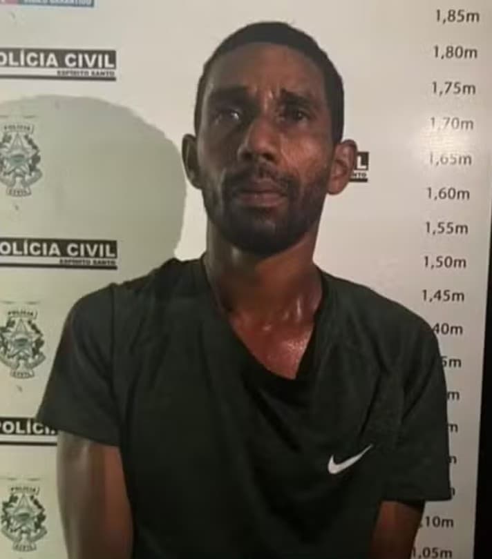 Picture shows Silas Santos Fontoura, 40,. He is accused of killing Benedita de Jesus Rodrigues, 59, and keeping her body inside the refrigerator in Sao Mateus, Brazil. Note: Police picture. (Polica Civil, Newsflash/NX)