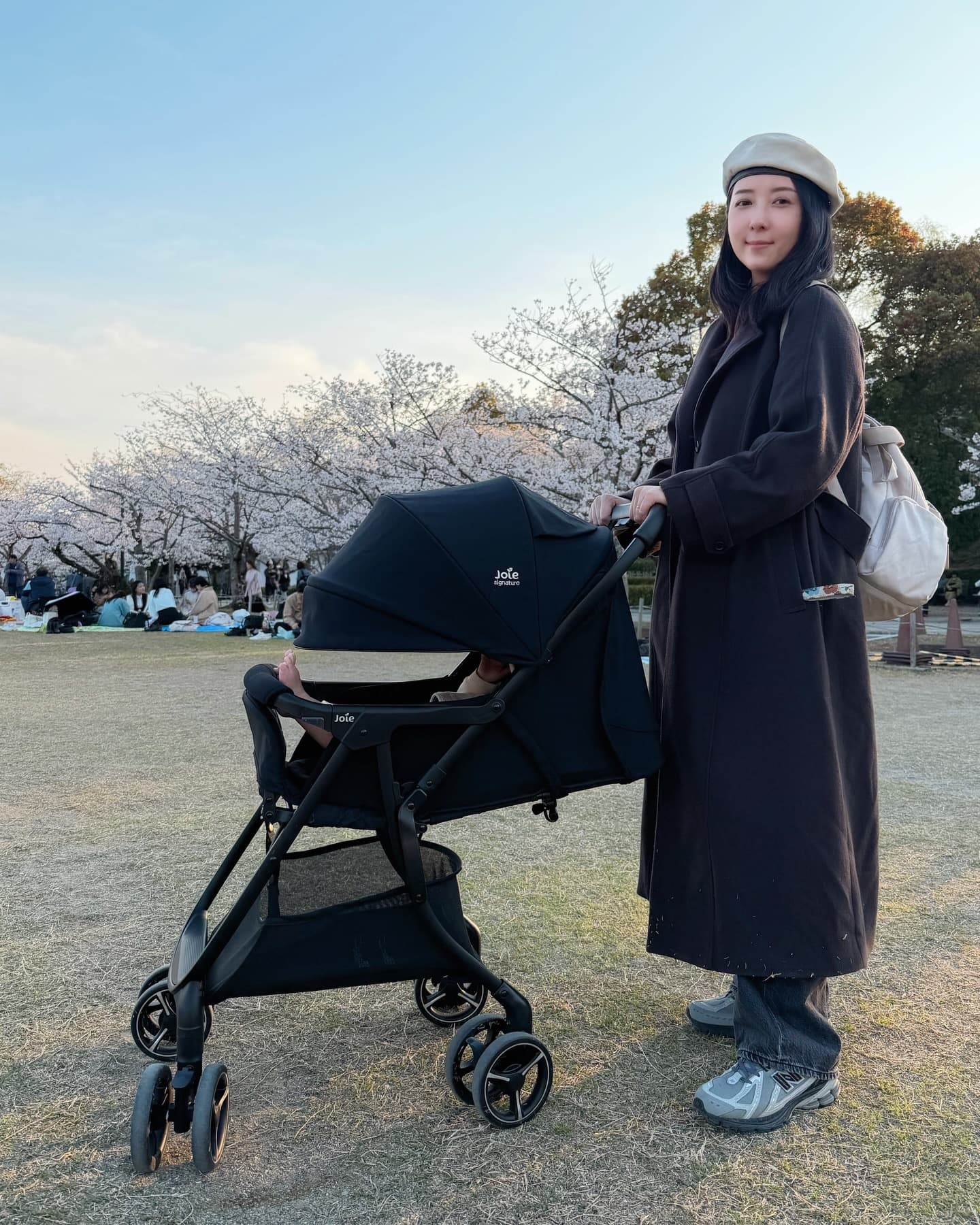 Taiwanese actress Wu Xiong poses in undated photo. She was arrested after allegedly damaging a national treasure at Yakushiji Temple in Nara, Japan. Note: Private photo taken from social media. (@bernice0222/Newsflash/NX)