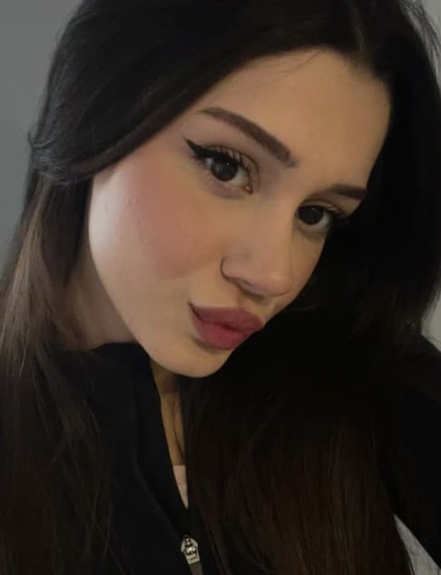 Picture shows Ceyda Yakova, 22. She died riding her motorcycle on Monday, August 17, 2026.  Note: Private picture. (Newsflash/NX)