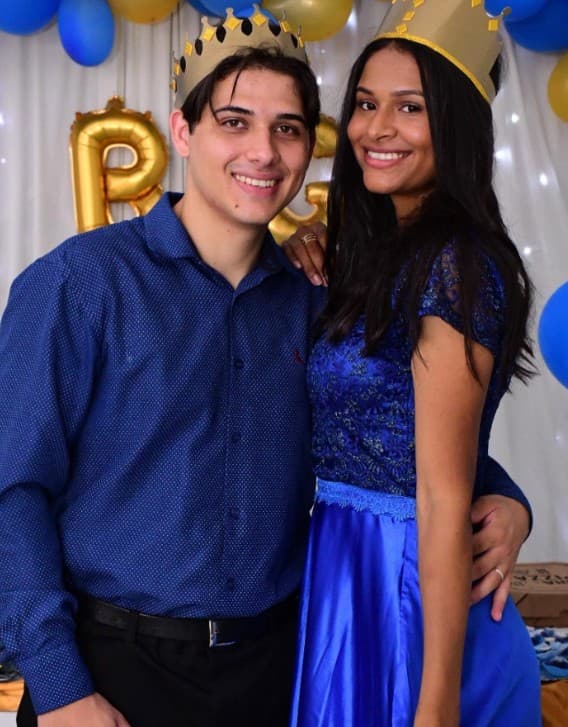 Gustavo Maciel and Iranilcy Oliveira, pose in undated photo. He was sentenced to 20 years in prison for her murder. Note: Private picture. (Newsflash/NX)