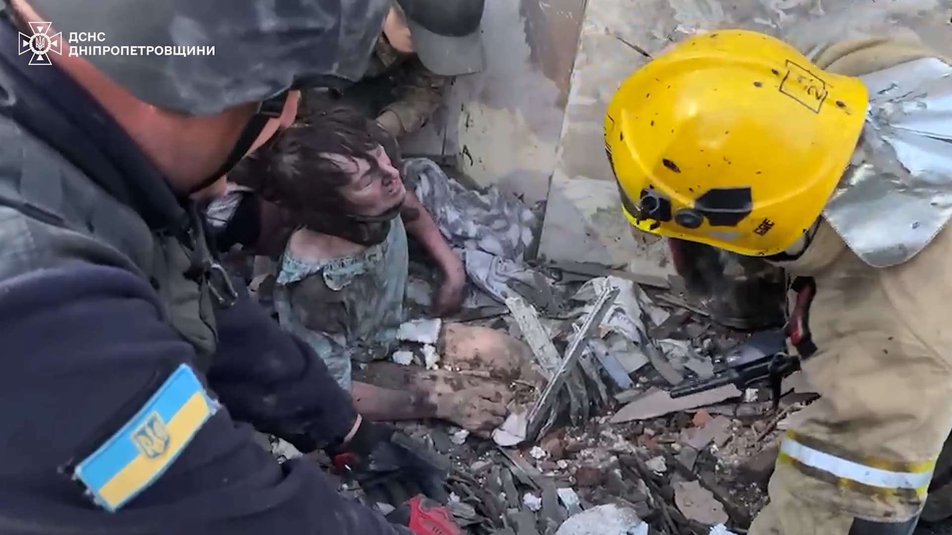 Russian Attack On Dnipro Kills Six Including Emergency Services Worker