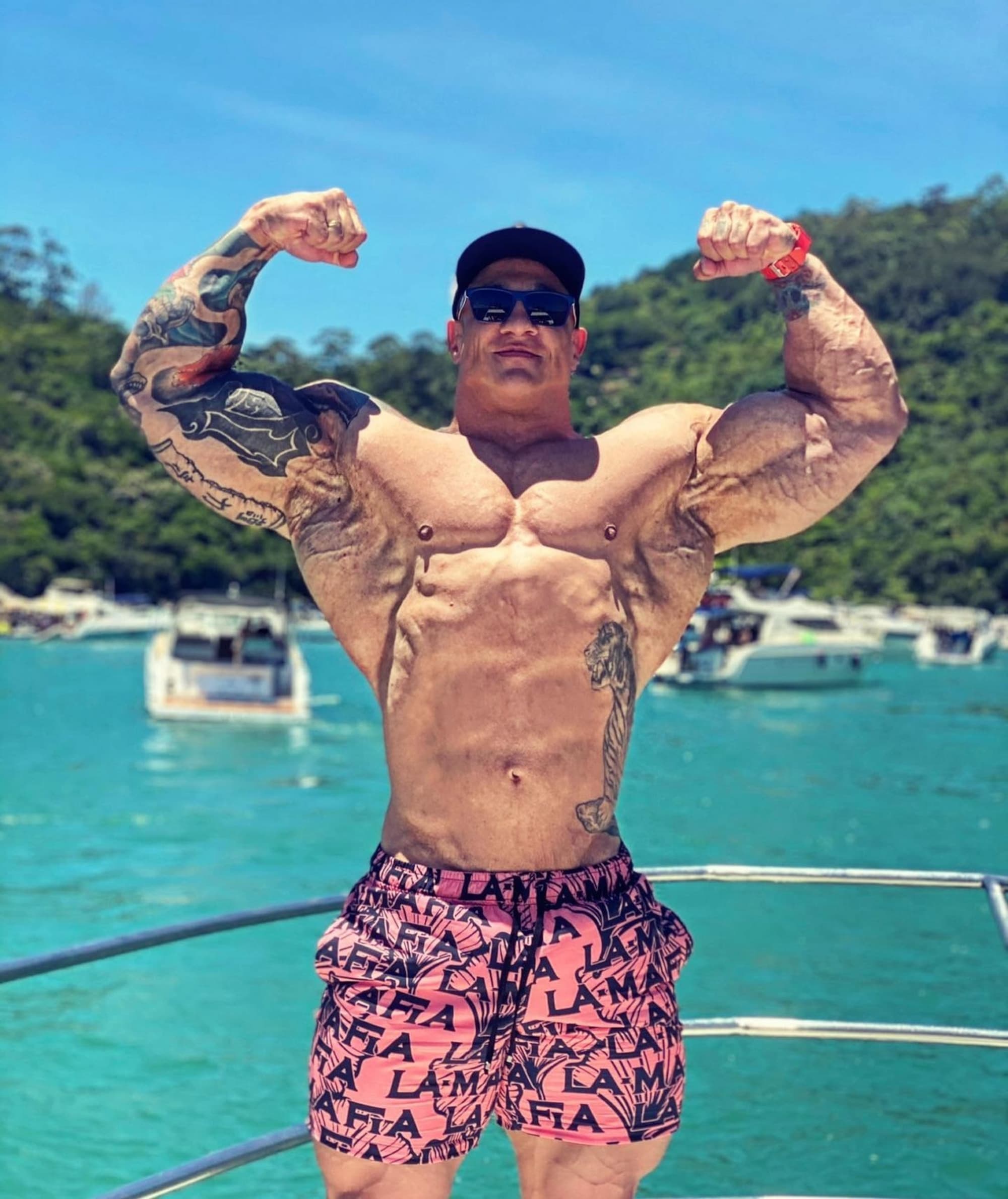 Bodybuilder Blogger Crashes GBP 190k Porsche Into Two Bikers And Cars