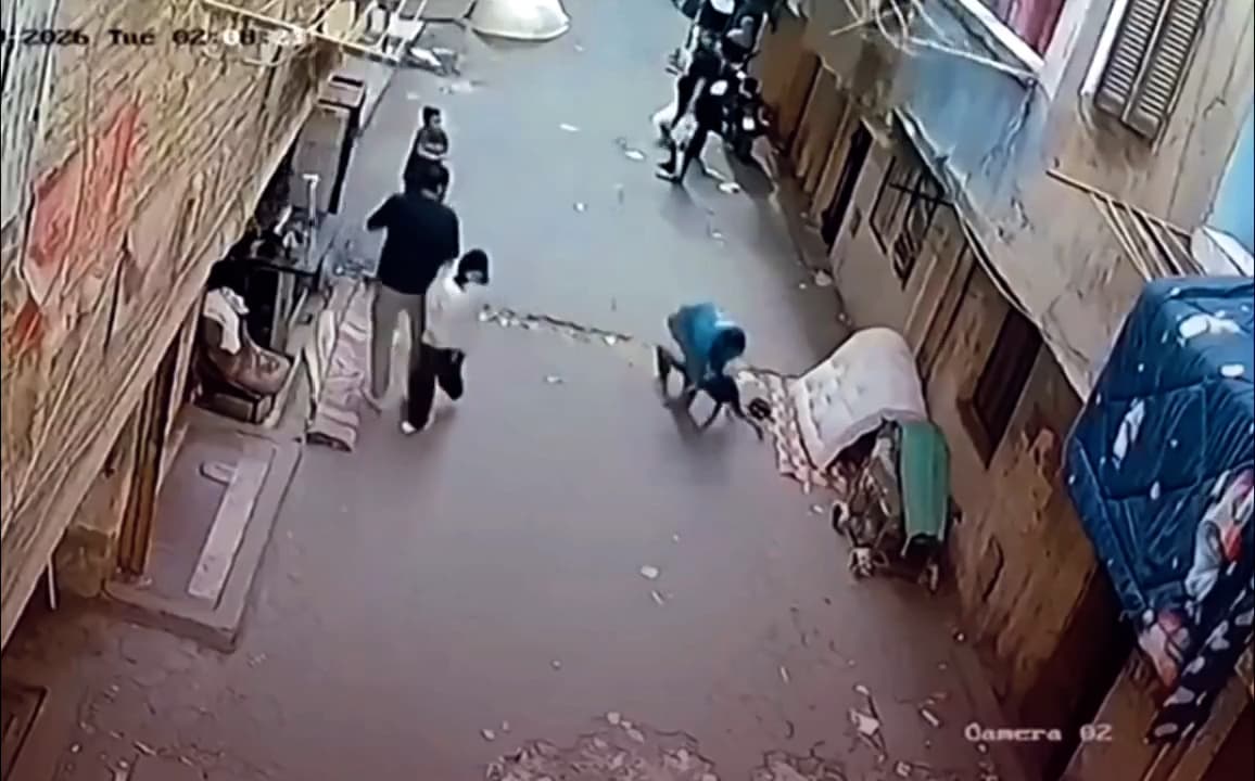 A shopkeeper miraculously catches a child in Giza, Egypt, Sept.29,2026. He said he reacted instinctively. Note: Photo is a screenshot from a video. (Harrisons)