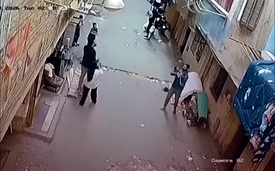A shopkeeper miraculously catches a child in Giza, Egypt, Sept.29,2026. He said he reacted instinctively. Note: Photo is a screenshot from a video. (Harrisons)
