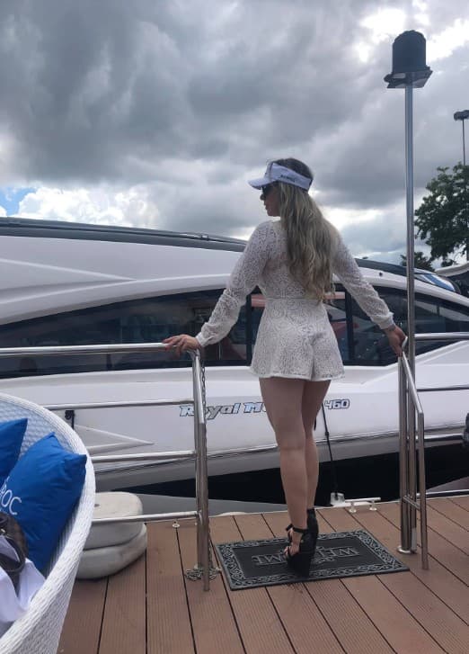 Andreia Vieira Gaspar, 51, poses in undated photo. She died after undergoing plastic surgery in Goiania, Brazil. Note: Private picture. (Newsflash/NX)