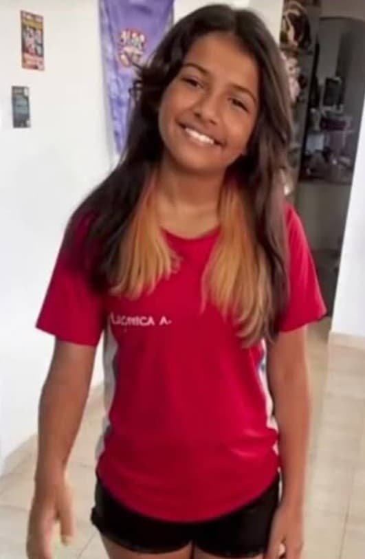 Picture shows Samyra Roberta de Almeida, 10. She was found dead in Peruibe, Brazil and her mother was arrested. Note: Private picture. (Newsflash/NX)