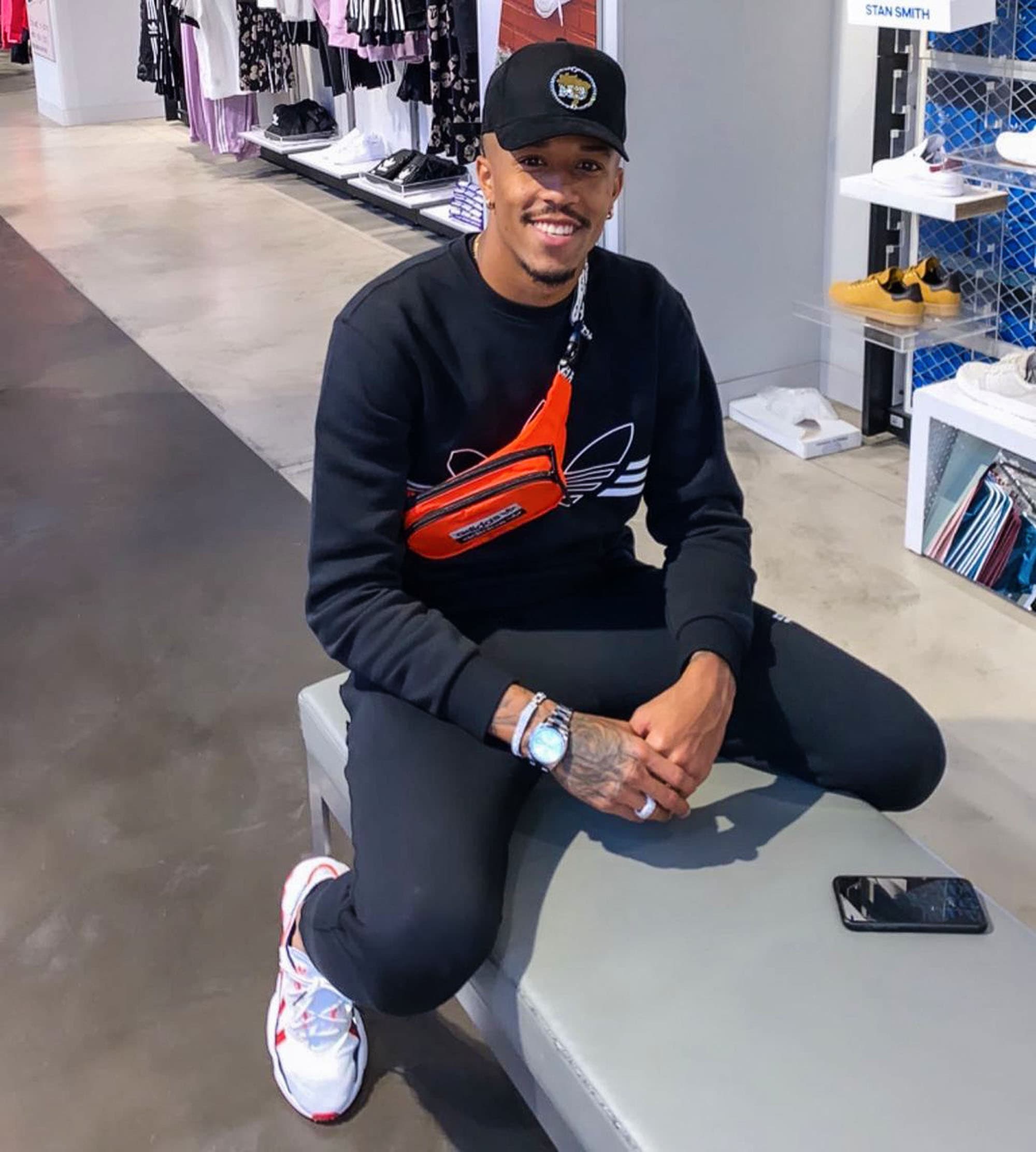 Real Madrid's player Eder Militao,23, who is currently dating Neymar's ex-girlfriend Karoline Lima,25. Note: Private photo (@edermilitao/Newsflash)