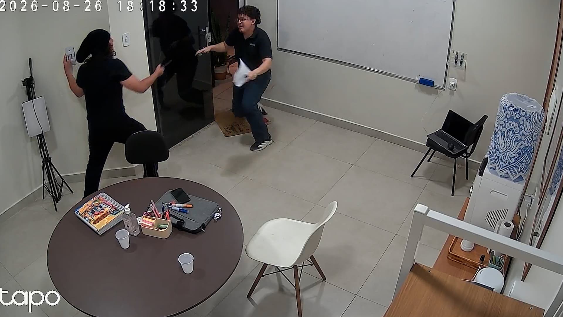 A 14-year-old teenager stabs teacher at tutoring school located in Manaus, Brazil, Aug. 26, 2026. Note: Photo is a screenshot from a video. (Newsflash/NX)