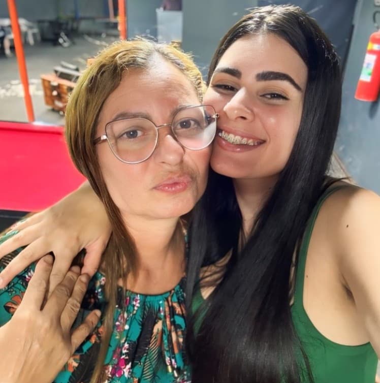 Picture shows Natalia Bonjardim, 32, with her mother Dilvanize Bonjardim, 60, united. The mother died on her daughter's wedding day, on May 24, 2026, in Sao Paulo, Brazil.
Note: Private picture. (@natybonjardim, Newsflash/NX)